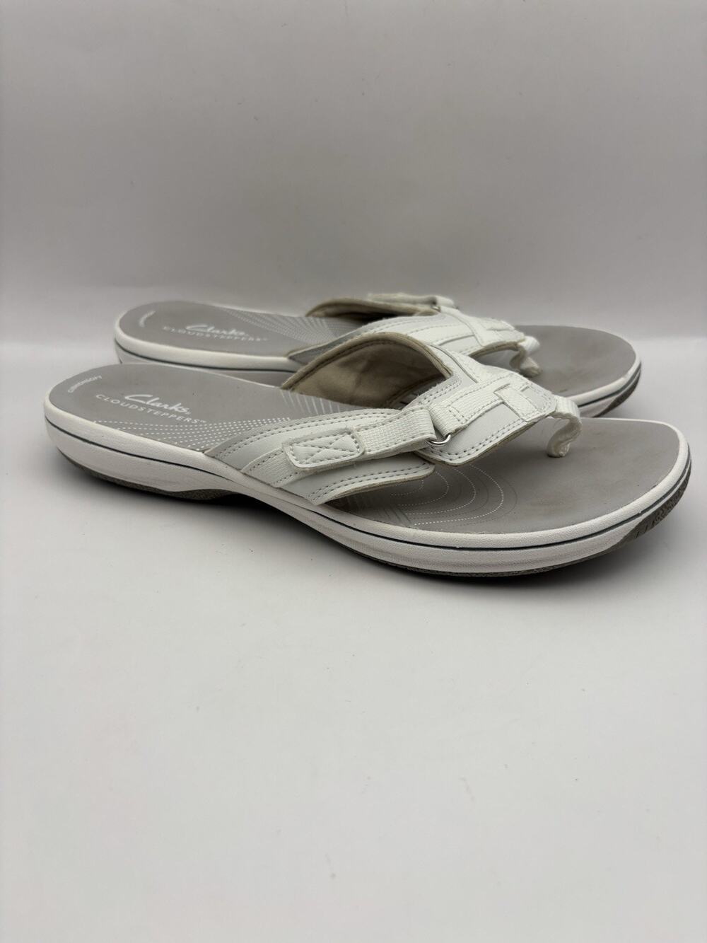 Clarks Cloudsteppers Breeze Sea White Flip Flop Sandals Women Size 8